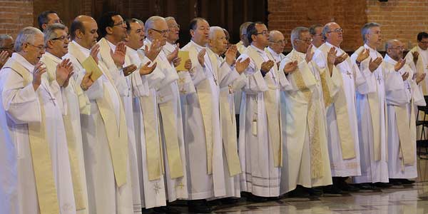 Em Missa, bispos celebram êxito da 52ª Assembleia