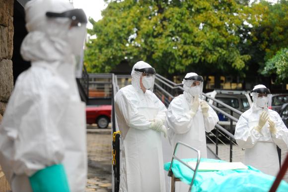 Até novembro de 2014 tinham-se verificado 15 mil casos de infecções na África Ocidental, com 5 mil mortes, destaca o documento / Foto: Tânia Rêgo - Agência Brasil