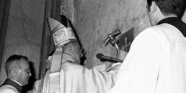 Paulo VI na abertura da Porta Santa em 1975/ Foto: L'osservatore Romano