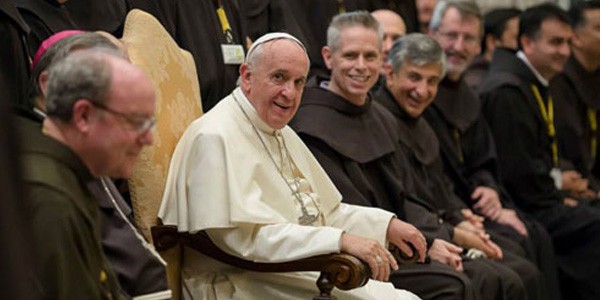 Papa Francisco disse aos frades franciscanos para serem sinais de unidade da comum fraternidade franciscana/ Foto: L'Osservatore Romano