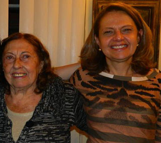 Silvana Vincenzi com a mãe Angelina. / Foto: Arquivo Pessoal.