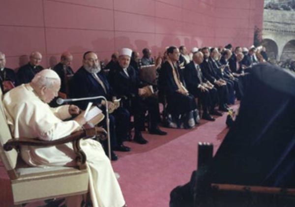 Em 2002,João Paulo II esteve em Assis para encontro pela paz / Foto: Rádio Vaticano 