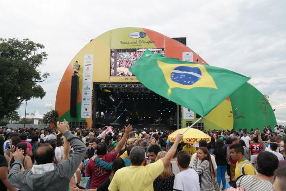 Local de encontro e de celebração de torcedores, o Boulevard Olímpico é o novo cartão postal do Rio de Janeiro / Foto: Vladimir Platonow - Agência Brasil 