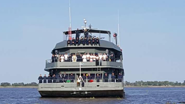 Procissão fluvial leva o Santíssimo Sacramento pelos rios da Amazônia / Foto: Site oficial