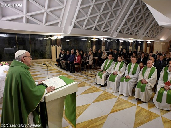 Papa Francisco durante missa na Casa Santa Marta / Foto: L'Osservatore Romano