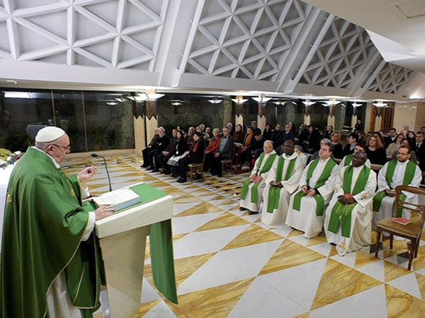 Papa durante Missa na Casa Santa Marta / Foto: Rádio Vaticano