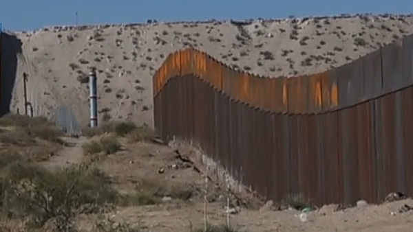 Construção do muro foi uma das promessas mais polêmicas da campanha de Donald Trump à presidência / Foto: Reprodução Reuters