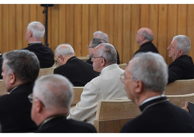 Papa e a Cúria reunidos em retiro / Foto: Rádio Vaticano 