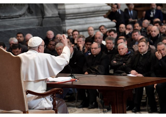 Papa reunido com os párocos de Roma / Foto: Rádio Vaticano 