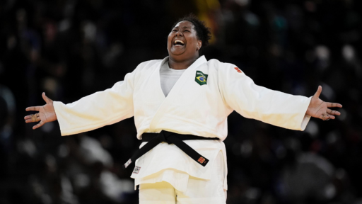 Judoca Beatriz Souza Ganha Primeira Medalha De Ouro Do Brasil Em Paris