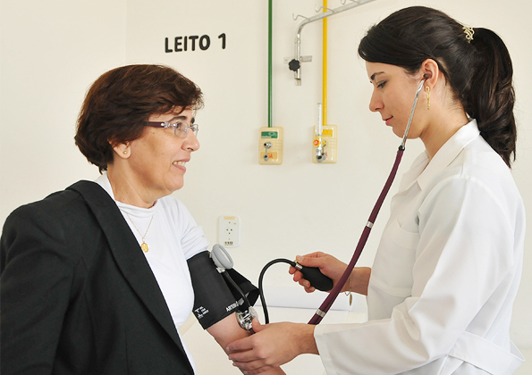 Posto Médico Padre Pio oferece atendimento aos peregrinos