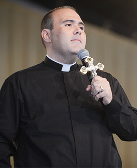 Padre Bruno Costa. Foto: Daniel Mafra/cancaonova.com
