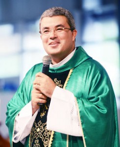 Padre Roger Luís - foto: arquivo cancaonova.com
