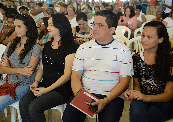 Ana Laura, Adyr, ALmir e Maria Clara no Acampamento de Oração "Vem Louvar"