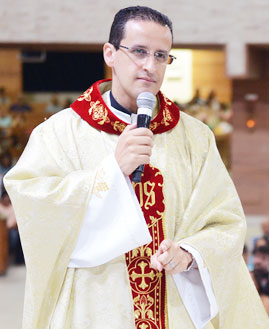 Padre Anderson Marçal - Foto: Wesley Almeida