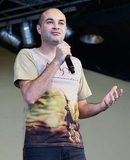 André Florêncio cantor e missionário da Comunidade Canção Nova. Foto: WesleyAlmeida/cancaonova.com 
