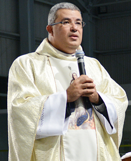 Padre Roger Luis - comunidade Canção Nova. Foto: ArquivoCN/cancaonova.com