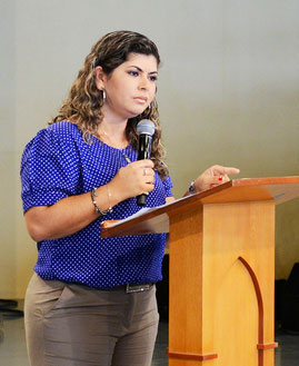 Alexandra Gonçalves. Foto: Wesley Almeida/cancaonova.com