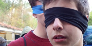 Por que manipulam teu filho?