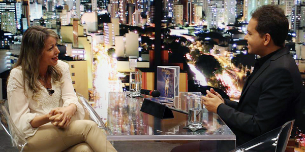 Entrevista exclusiva com Adriana Arydes