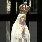 Estamos guardados e protegidos no coração de Maria e de lá somos lançados para o mundo.