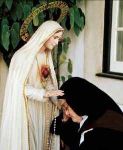 Irmã Lúcia de Jesus e do Coração Imaculado / www.pastorinhos.com