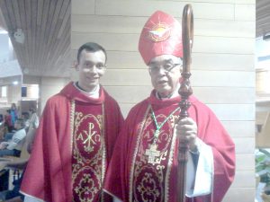 Padre Marcio Prado, vice-reitor do Santuário do Pai das Misericórdias, e Dom Benedito Beni, bispo Emérito de Lorena