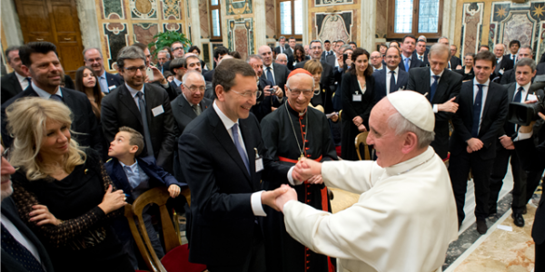 Papa Francisco recebe em audiência prefeitos italianos