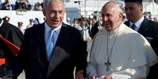 Primeiro ministro de Israel, Benjamin Netanyahu, acolhe o Papa Francisco