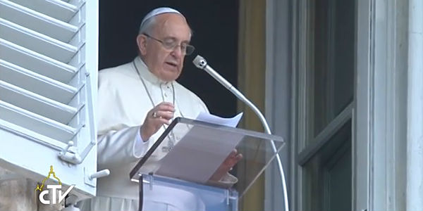 Problemas na Igreja resolvem-se com diálogo e oração, diz Papa 