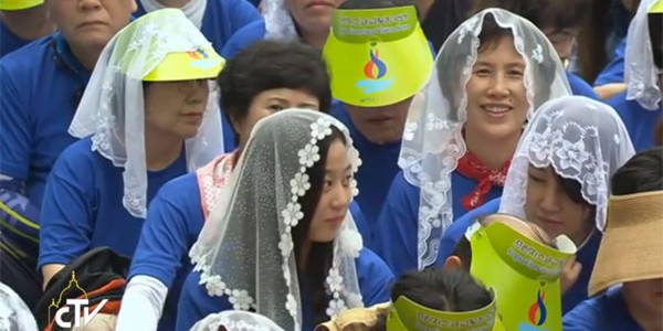 Coreanas participam da Missa com o Papa Francisco / Foto: Reprodução CTV