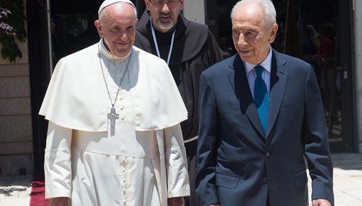 Papa e Shimon Peres durante a viagem de Francisco à Terra Santa em meio deste ano / Foto: Arquivo-L'Osservatore Romano