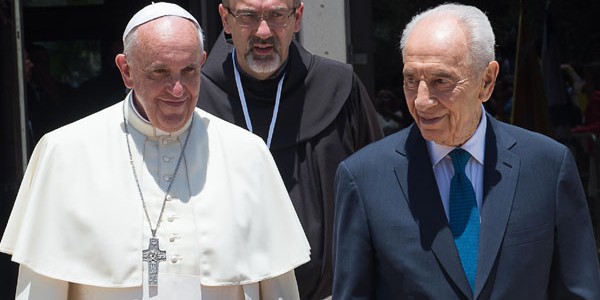 Papa e Shimon Peres juntos em maio na Terra Santa / Foto: Arquivo - L'Osservatore Romano