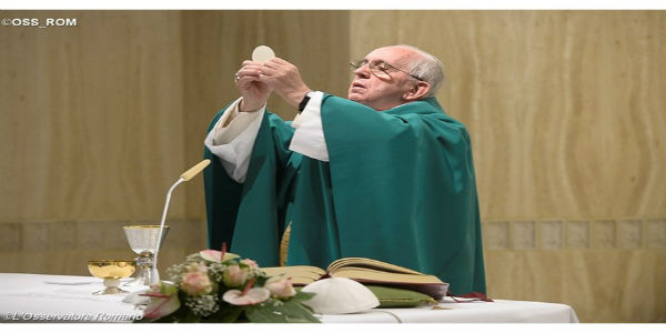 Papa Francisco na missa desta quinta-feira, 10. Foto: L'Osservatore Romano. 