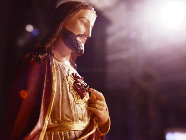 O coraçao de Jesus e nossa luz