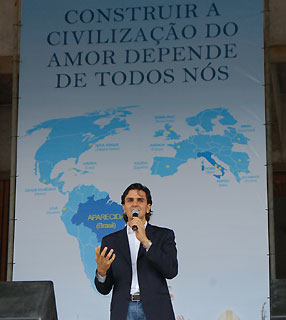http://img.cancaonova.com/noticias/noticia/253342.jpg