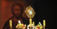 A luz de Cristo ilumina as fam�lias