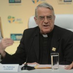 Padre Lombardi revela: Papa está muito contente com a acolhida no Brasil