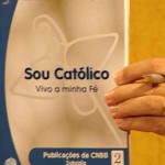 Bispos brasileiros lançam guia da fé católica