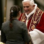 Bento XVI defende princípios éticos em encontro com universitários