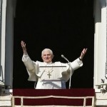 Bento XVI ensina aos cristãos como se preparar para o Natal