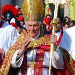 Missa do Domingo de Ramos reúne milhares de fiéis no Vaticano