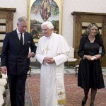 Bento XVI recebe príncipe Charles e sua esposa, Camila Parker