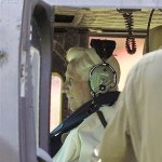 Papa brinca que seu anjo da guarda não o impediu que escorregasse