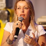 TV Canção Nova é meio eficaz de evangelização, afirma Adriana