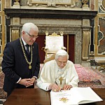 Papa recebe título de cidadão honorário de Freising, na Alemanha