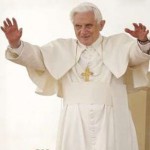 Cristãos devem ser sinais de esperança, diz Bento XVI