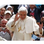 Bento XVI diz que padre deve falar de Cristo, não de si mesmo