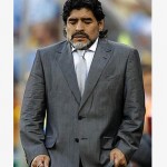 Maradona deixa cargo de técnico da seleção argentina