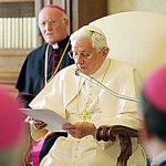 Aborto é falsa e ilusória defesa de direitos humanos, diz Bento XVI